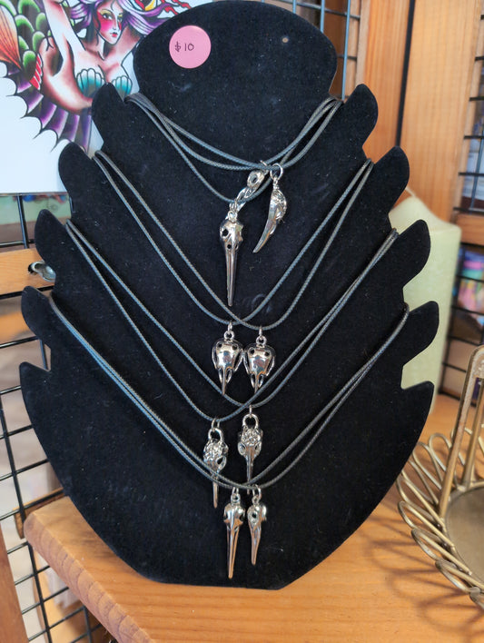 Brielle skull necklace